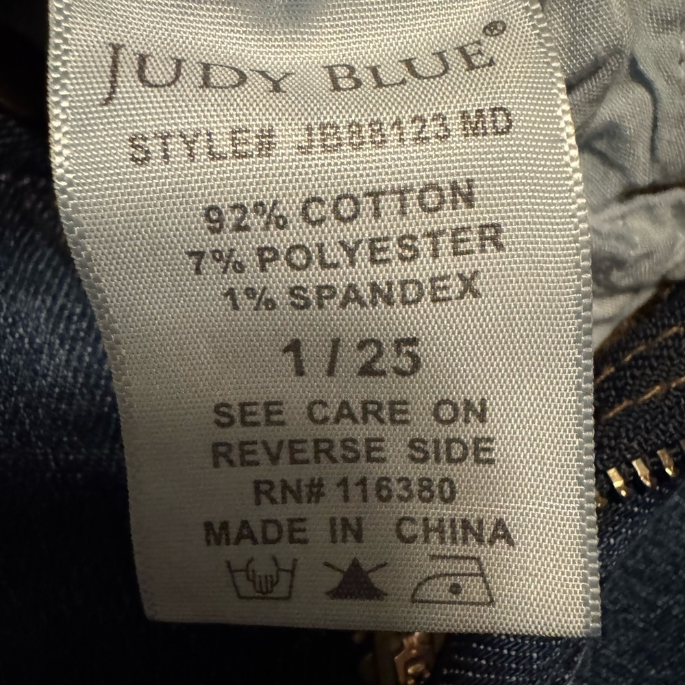 Judy Blue Slim Boot Cut size 1/25 Measurements in photos. Thanks for looking! - Picture 5 of 8